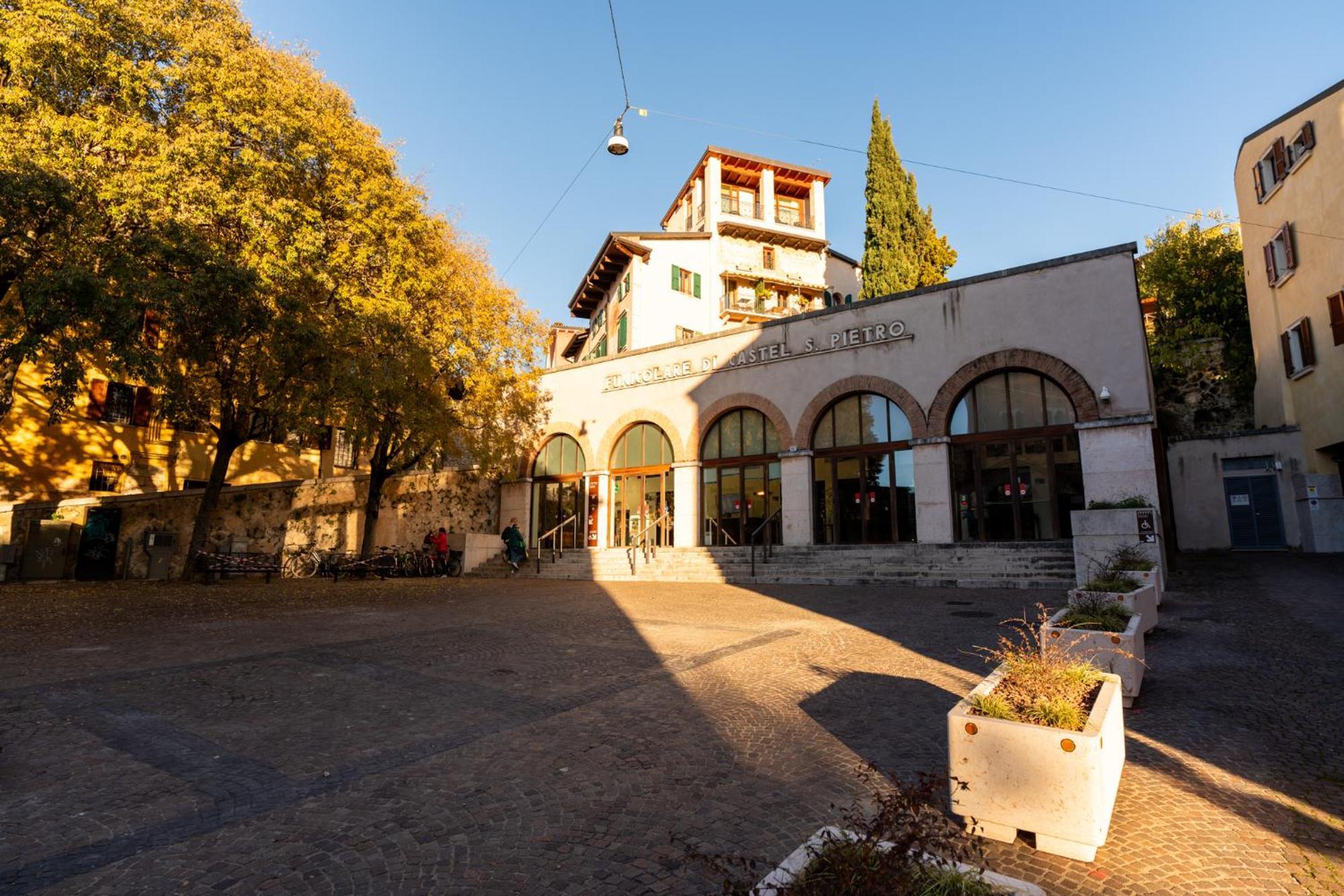 Bed and Breakfast La Finestra Sul Ponte By Postcardsfrom Verona Exterior foto
